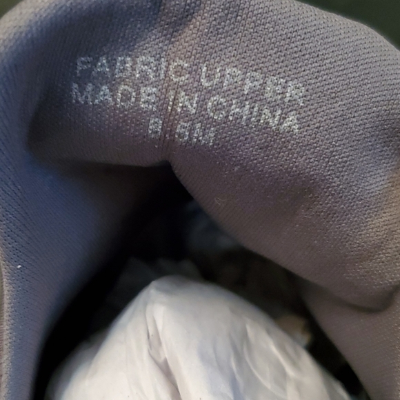 J/SLIDES NYC GREY SNEAKERS. SZ. 8.5 - Picture 5 of 8